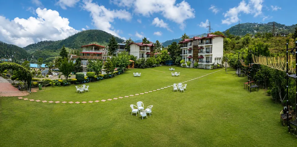Excel property by the lake in Bhimtal